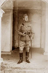 Sir Fred, di Colonnello Laughton